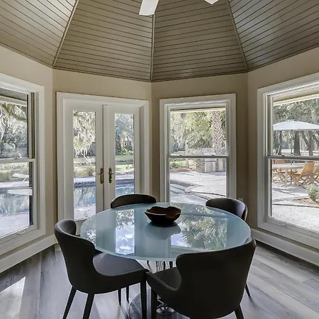 100 Baynard Cove Villa
